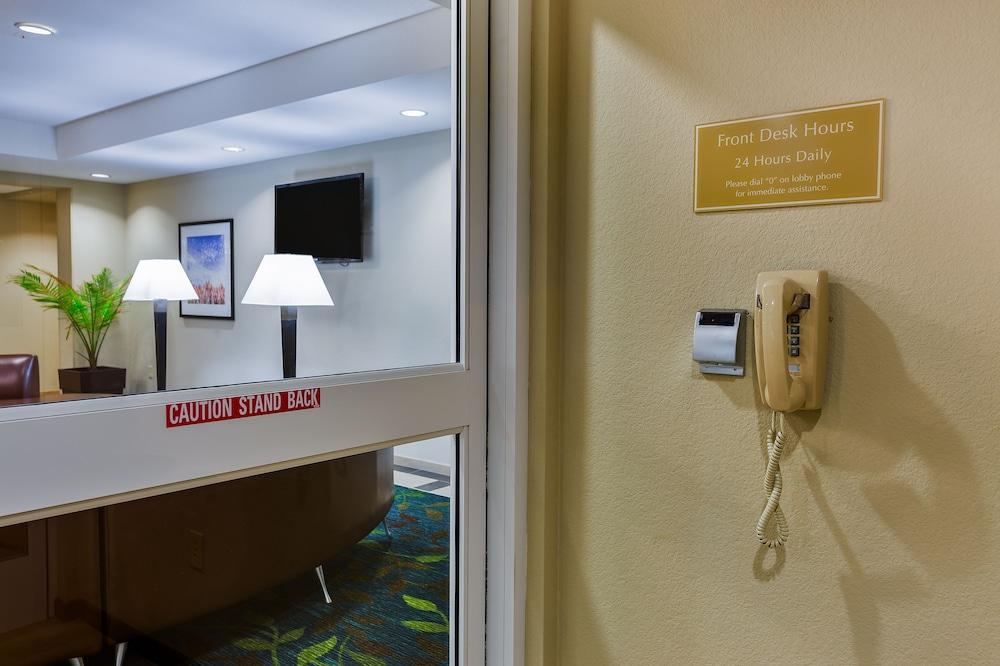 Candlewood Suites Tucson By Ihg Exterior photo