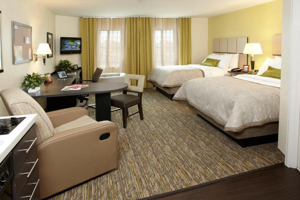 Candlewood Suites Tucson By Ihg Exterior photo